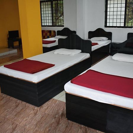 Hotel Gananjaya Gokarna  Exteriör bild